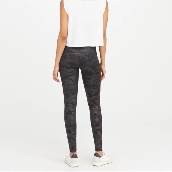 Spanx Faux Leather Camo Leggings - Picture 15 of 16